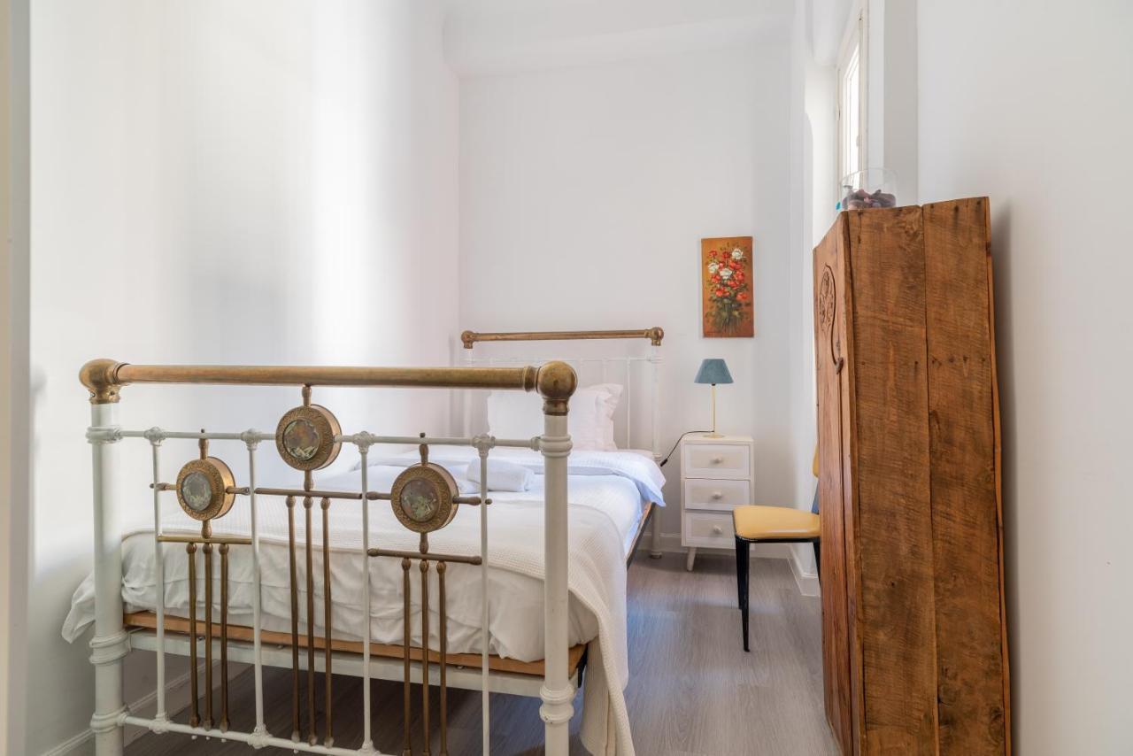 Apollonas Luxurious Apartments Atina Dış mekan fotoğraf